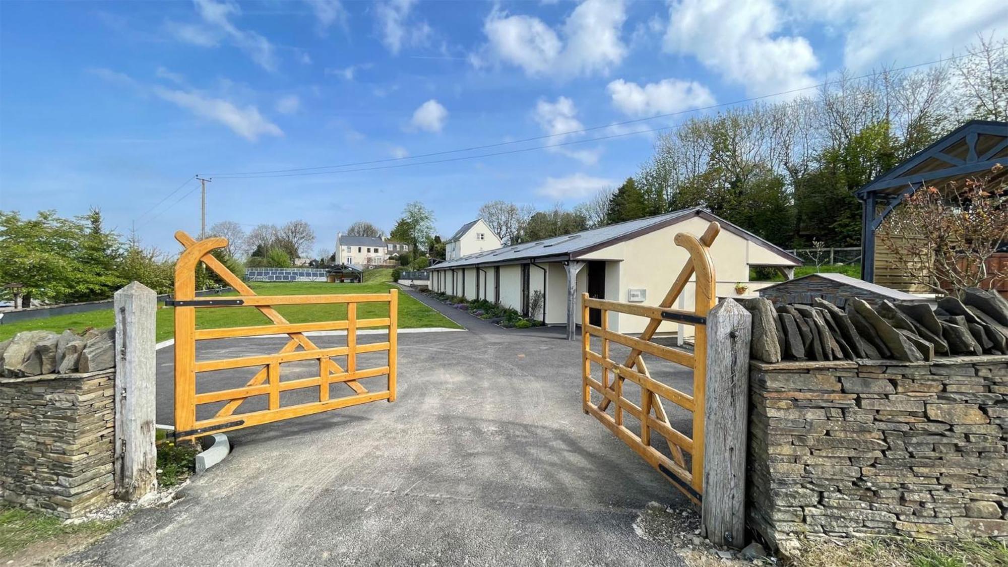 纽波特The Old Mountain Stables Caerllwyn Ganol Farm公寓 外观 照片